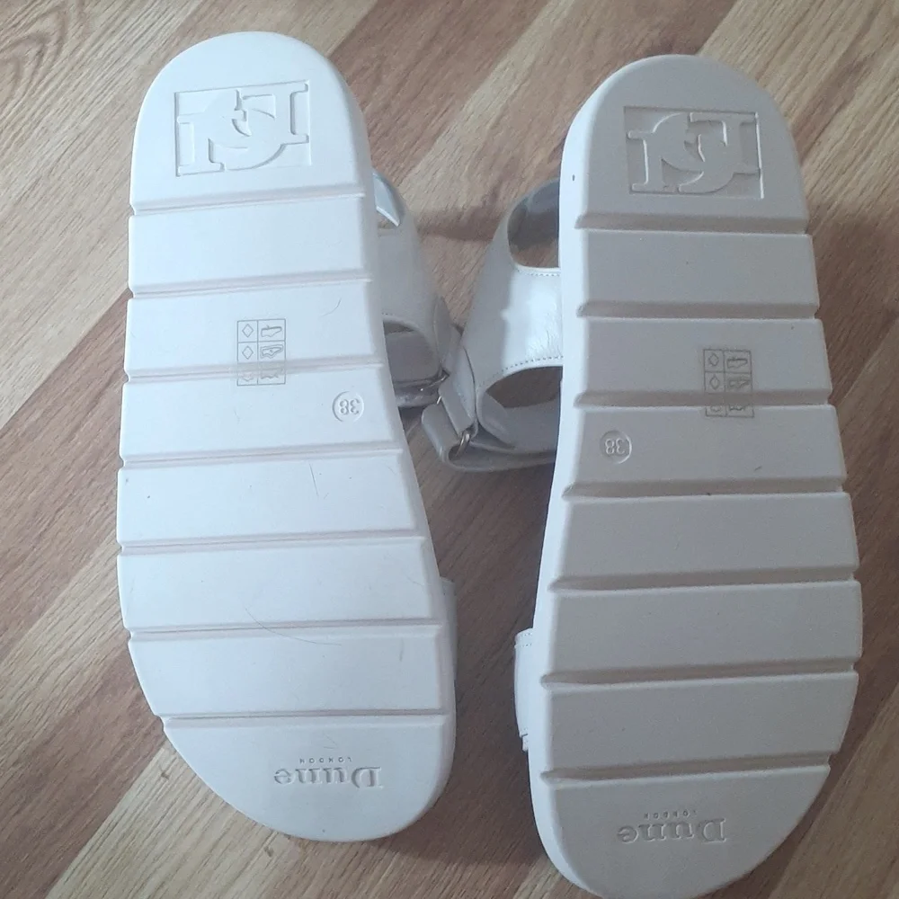 NWOT Dune London Sandals - Picture 4 of 4